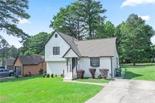9386 Wood Knoll Ln, Jonesboro, GA 30238 - Photo 8