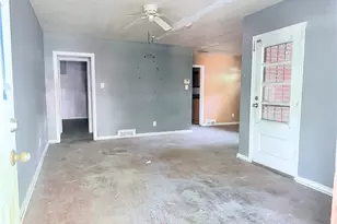 1164 Dolphin Dr SW, Atlanta, GA 30311 - Photo 2
