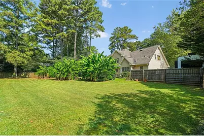 1339 Saint Michaels Court, Lilburn, GA 30047 - Photo 54