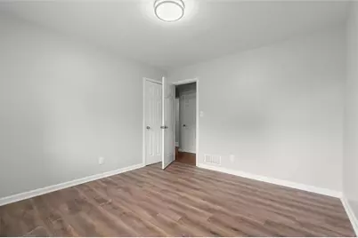 677 N Hairston Road, Stone Mountain, GA 30083 - Photo 24