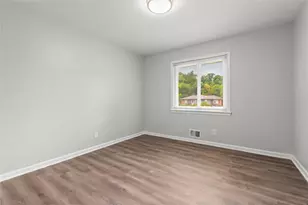 677 N Hairston Rd, Stone Mountain, GA 30083 - Photo 24