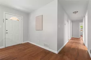 677 N Hairston Rd, Stone Mountain, GA 30083 - Photo 4