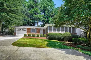 1278 Fairhill Ln, Brookhaven, GA 30319 - Photo 2
