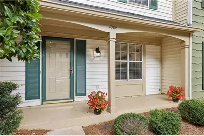 2906 Queen Anne Court, Sandy Springs, GA 30350 - Photo 4