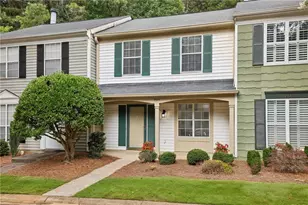 2906 Queen Anne Ct, Sandy Springs, GA 30350 - Photo 2