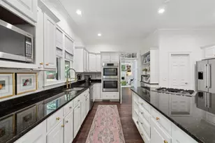 553 Bryn Mawr Ln NW, Atlanta, GA 30327 - Photo 16