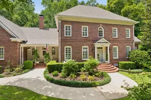 553 Bryn Mawr Ln NW, Atlanta, GA 30327 - Photo 4