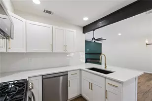 6361 Valley Dale Dr, Riverdale, GA 30274 - Photo 10