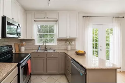 1101 Collier Road NW #L5, Atlanta, GA 30318 - Photo 8