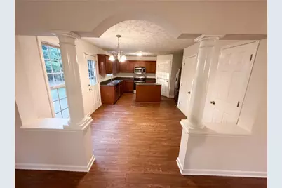 5747 Union Pointe Drive, Union City, GA 30291 - Photo 2