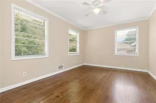 2909 Briarwood Blvd, East Point, GA 30344 - Photo 8