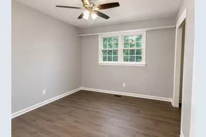 2501 Sandy Court, Marietta, GA 30066 - Photo 4