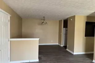 3203 Fairington Ridge Cir, Lithonia, GA 30038 - Photo 2
