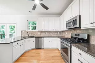 4488 Village Springs Pl, Atlanta, GA 30338 - Photo 16