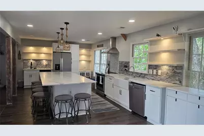 1475 Yorktown Drive, Lawrenceville, GA 30043 - Photo 16