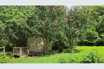 1475 Yorktown Drive, Lawrenceville, GA 30043 - Photo 32
