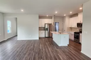 1050 Sunny Lk Dr, Lawrenceville, GA 30043 - Photo 18