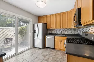2318 Colonial Dr NE, Atlanta, GA 30319 - Photo 18