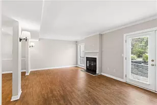 2318 Colonial Dr NE, Atlanta, GA 30319 - Photo 16