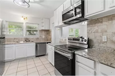 5451 Hedgeflower Court, Stone Mountain, GA 30088 - Photo 10
