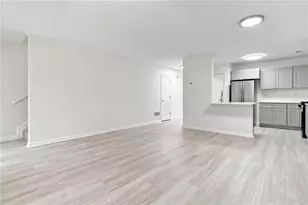 2686 Waverly Hills Dr, Lawrenceville, GA 30044 - Photo 12