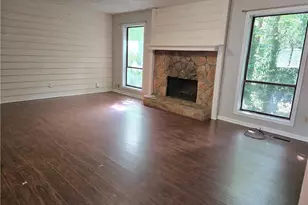 2982 Hillwood Dr, Lawrenceville, GA 30044 - Photo 4