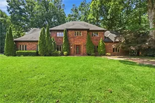 12110 Willow Run Rd, Roswell, GA 30075 - Photo 1