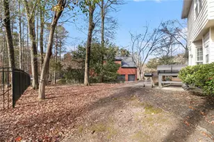 231 Sunset Hills Dr, Norcross, GA 30071 - Photo 36