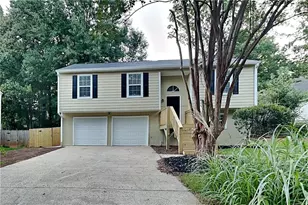 1818 Cres Hill Dr NW, Acworth, GA 30102 - Photo 1