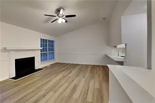 1818 Cres Hill Dr NW, Acworth, GA 30102 - Photo 4