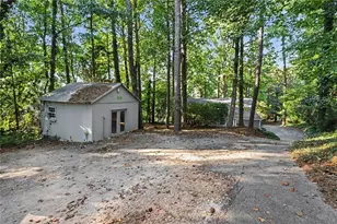 1545 Old Spring House Ln, Atlanta, GA 30338 - Photo 14