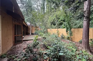 829 Lake Hollow Blvd SW, Marietta, GA 30064 - Photo 24