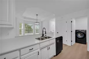 2920 Meadow Gate Way, Loganville, GA 30052 - Photo 24