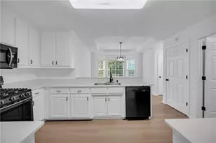 2920 Meadow Gate Way, Loganville, GA 30052 - Photo 20