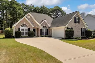 2920 Meadow Gate Way, Loganville, GA 30052 - Photo 2