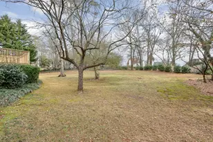 1055 Tuxedo Dr, Roswell, GA 30075 - Photo 32