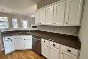 2403 Walnut Tree Ln, Buford, GA 30519 - Photo 2