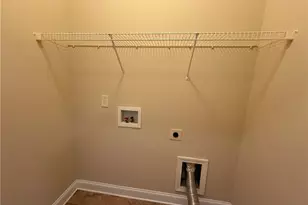 1045 Township Cir, Alpharetta, GA 30004 - Photo 14