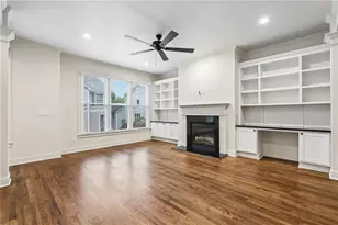 2237 Parkview Ct NW, Atlanta, GA 30318 - Photo 2