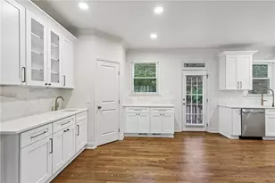 2237 Parkview Ct NW, Atlanta, GA 30318 - Photo 8