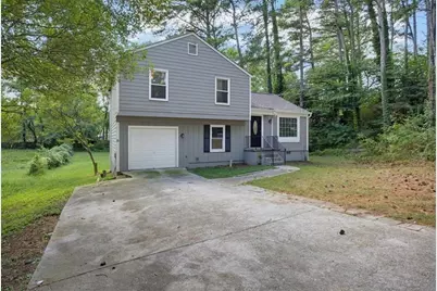 429 Sherwood Circle, Stone Mountain, GA 30087 - Photo 2