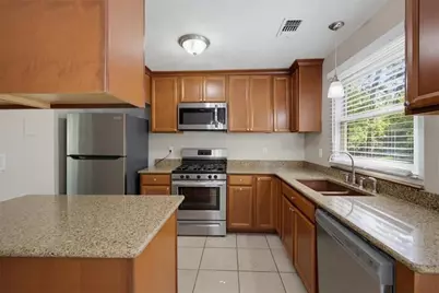 429 Sherwood Circle, Stone Mountain, GA 30087 - Photo 10