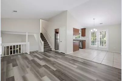 429 Sherwood Circle, Stone Mountain, GA 30087 - Photo 6