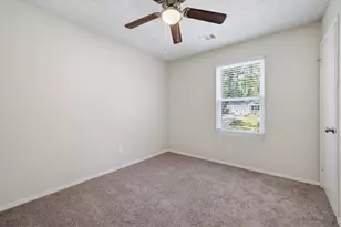 429 Sherwood Cir, Stone Mountain, GA 30087 - Photo 18