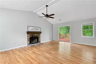 407 Sheppard Crossing Ct, Stone Mountain, GA 30083 - Photo 4