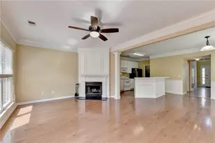 2303 Oak Glenn Cir, Duluth, GA 30096 - Photo 6