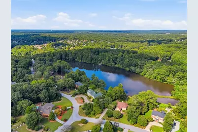 1251 Bridgewater Walk, Snellville, GA 30078 - Photo 2