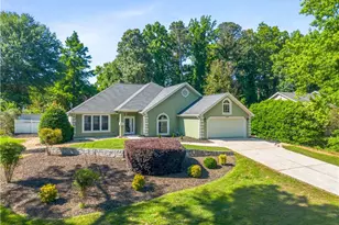 709 Oak Moss Dr, Lawrenceville, GA 30043 - Photo 1
