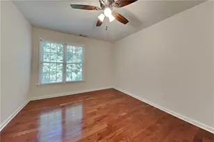 1025 Russell Point, Suwanee, GA 30024 - Photo 10