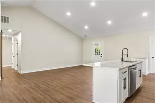 6802 Magnolia Park Dr, Norcross, GA 30093 - Photo 6